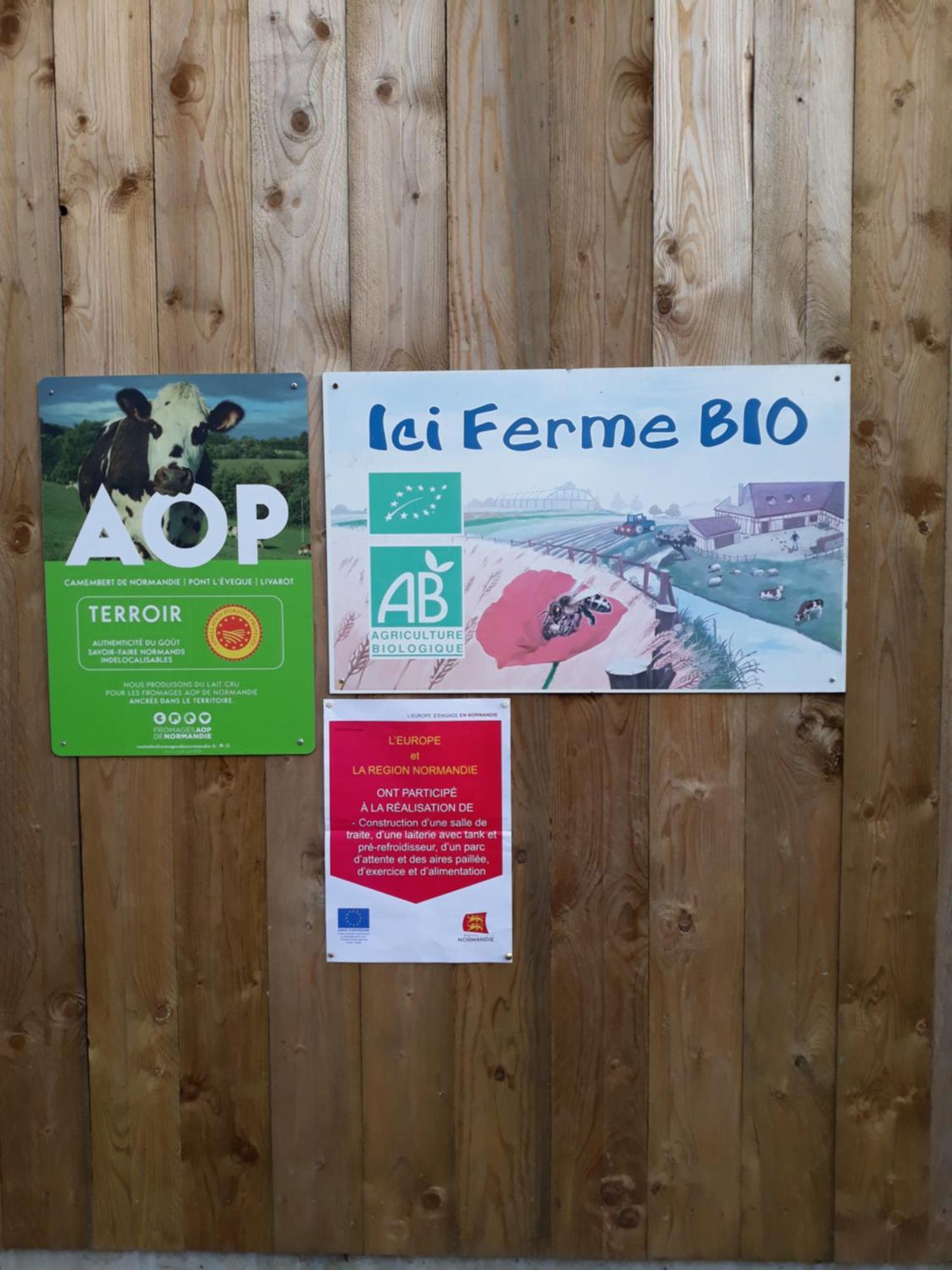 Roulotte A La Ferme Buissonniere Villa La Lande-de-Louge Kültér fotó